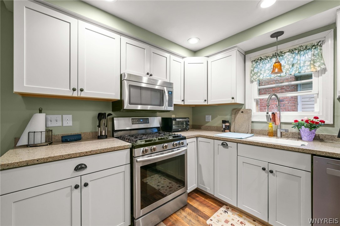 342 Allendale Road West Seneca, NY 14224 - Photo 7 of 31