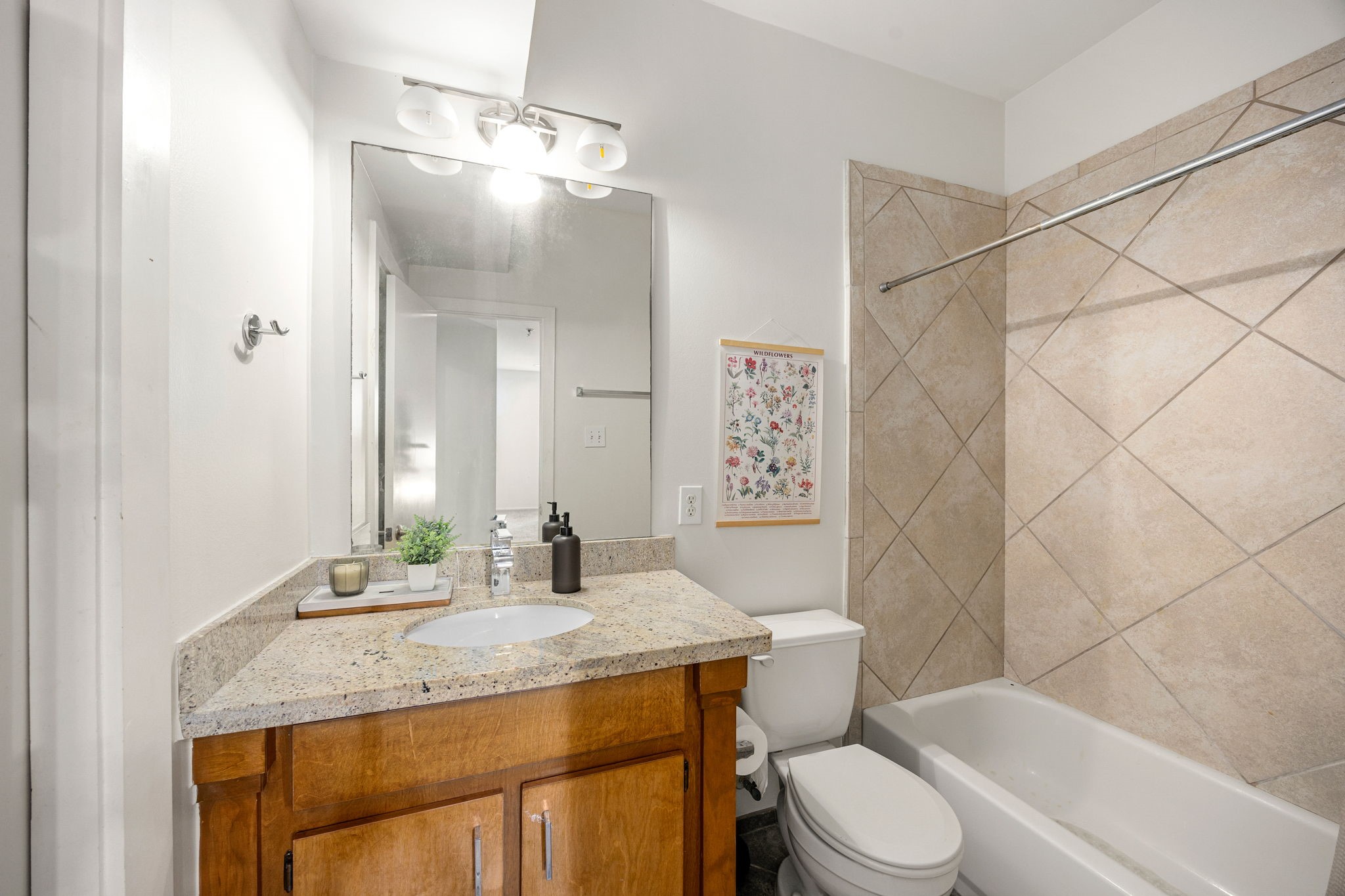 2106 Holman Street, Unit B Houston, TX 77004 - Photo 20 of 23