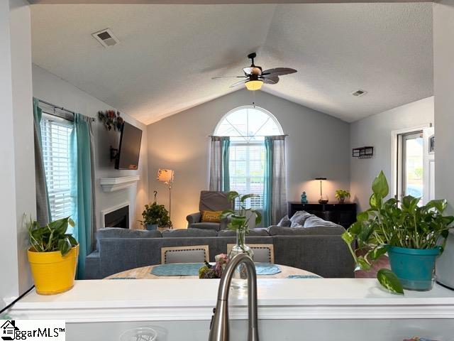 14 Bailess Court Greer, SC 29650 - Photo 2 of 24