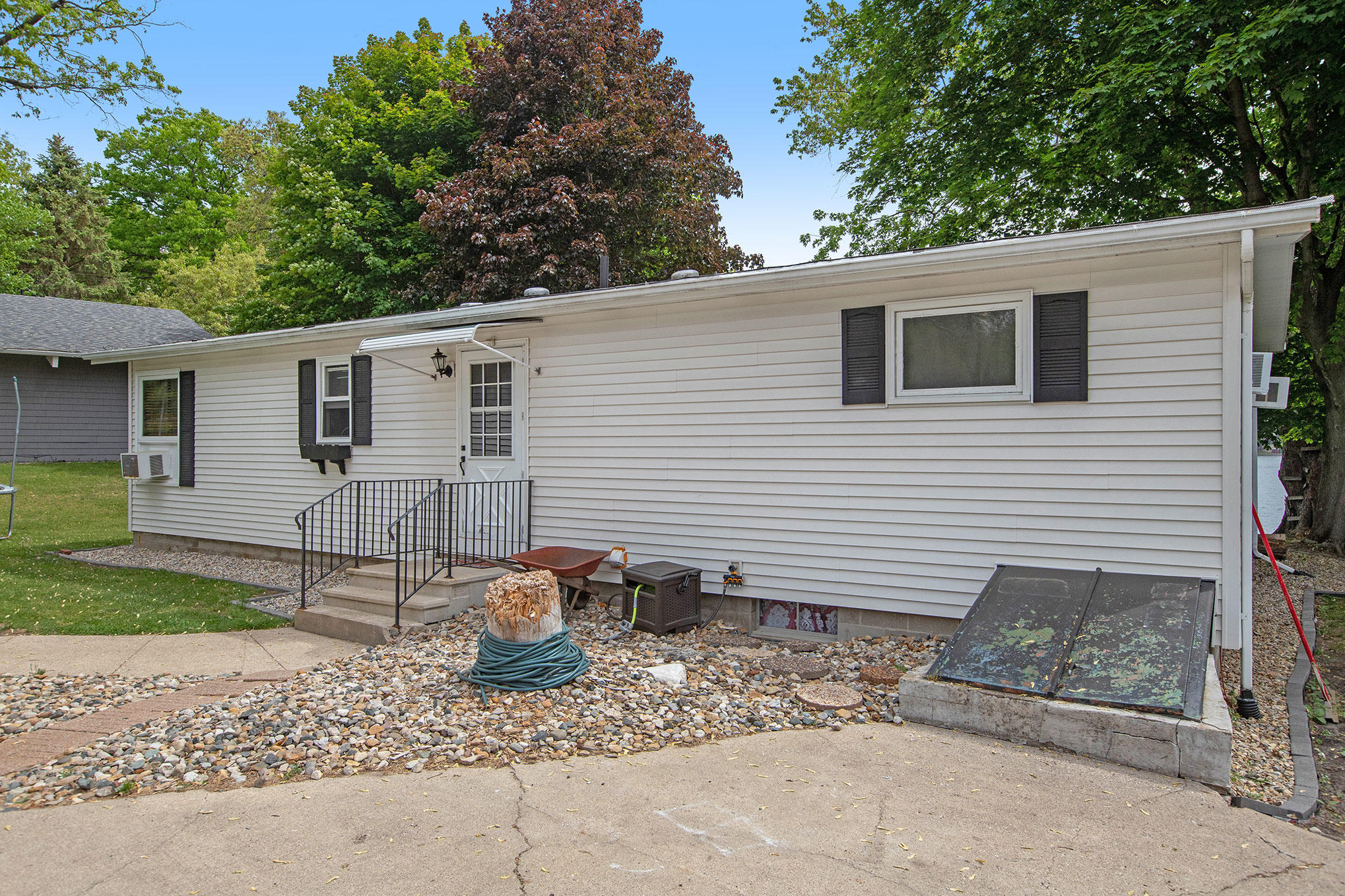11339 Elizabeth Drive Three Rivers, MI 49093 - Photo 2 of 26 NDP-DNGs_51