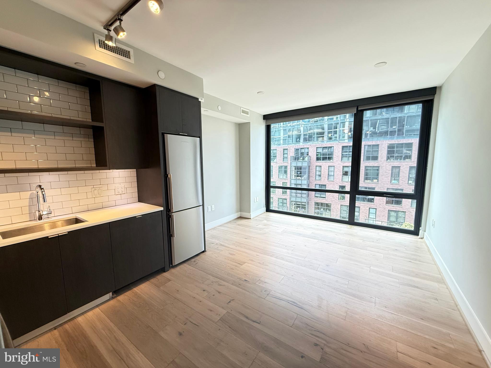 1300 4th Street Southeast, Unit 402 Washington, DC 20003 - Photo 7 of 27