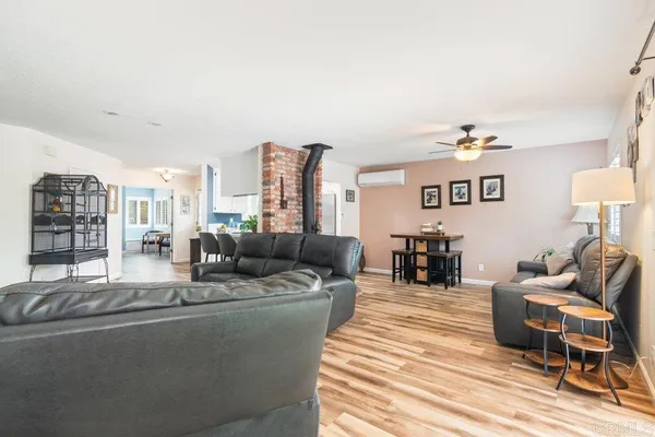 $829,900 | 914 North Main Avenue, Fallbrook, CA 92028