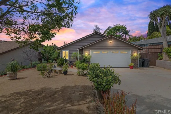 $829,900 | 914 North Main Avenue, Fallbrook, CA 92028