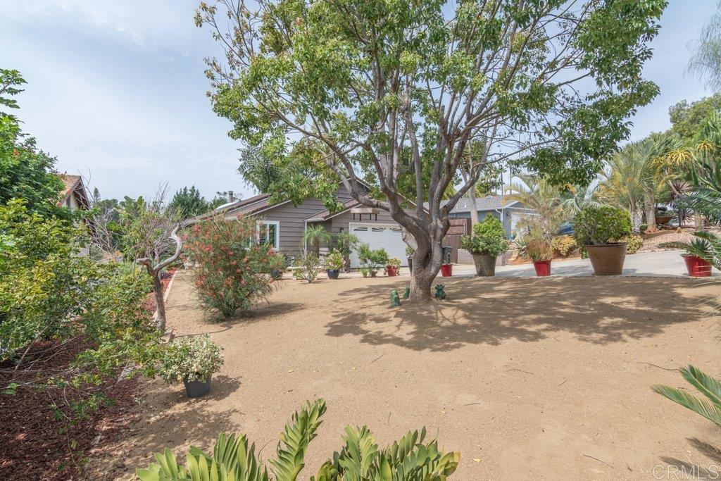914 North Main Avenue Fallbrook, CA 92028 - Photo 42 of 62
