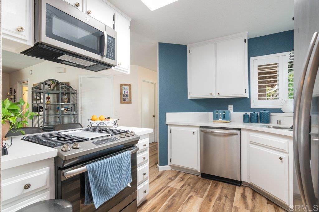 914 North Main Avenue Fallbrook, CA 92028 - Photo 7 of 62