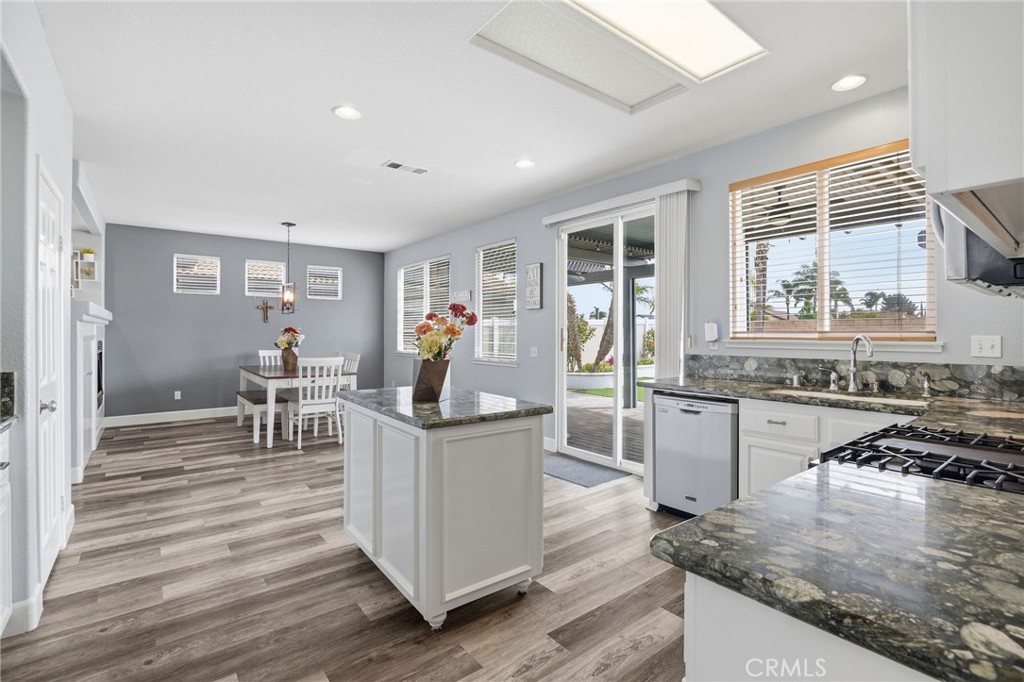 963 Cornerstone Way Corona, CA 92878 - Photo 10 of 41