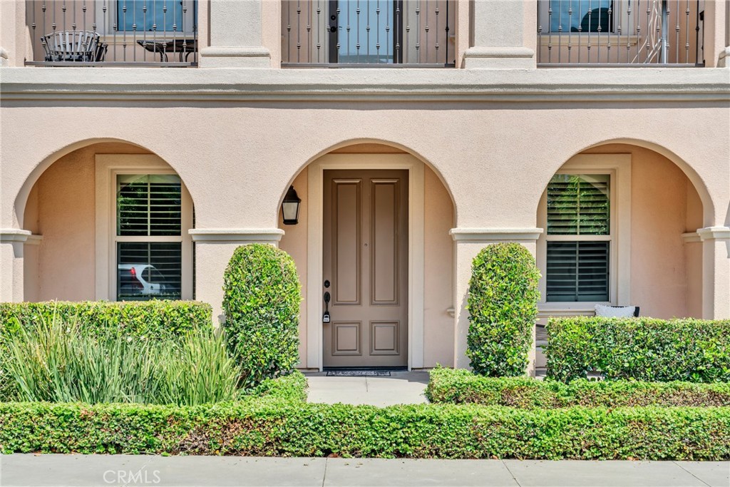 113 Mayfair Irvine, CA 92620 - Photo 3 of 31 front view of front door