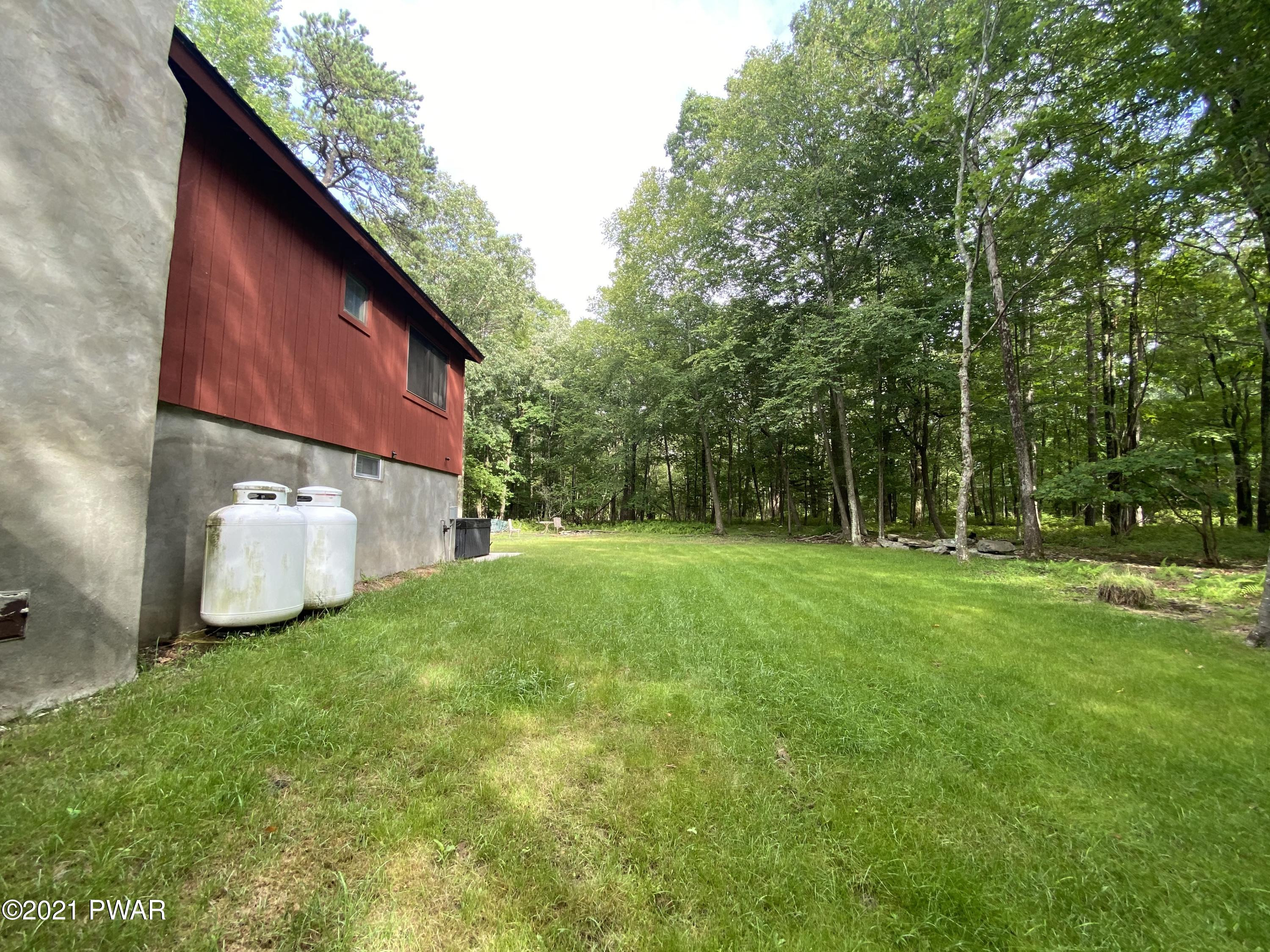 118 Ridge Drive Milford, PA 18337 - Photo 17 of 20