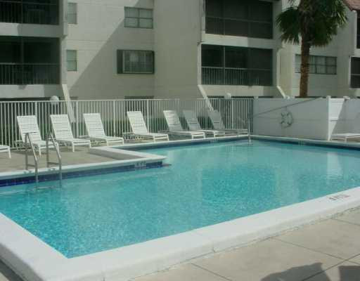 303 Racquet Club Road, Unit 207 Weston, FL 33326 - Photo 3 of 8 Swimming Pool/Hot Tub/Sauna