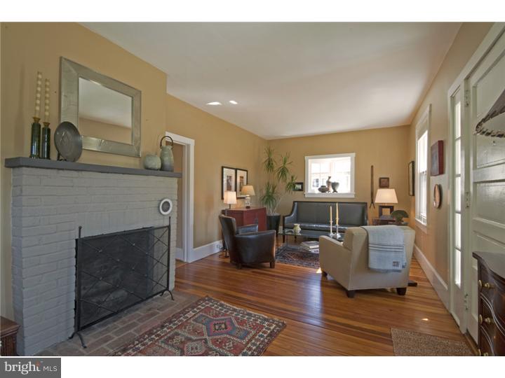125 Erdenheim Road Glenside, PA 19038 - Photo 6 of 21 Living Room