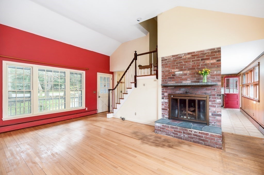 140 Gardner Street Hamilton, MA 01982 - Photo 8 of 38
