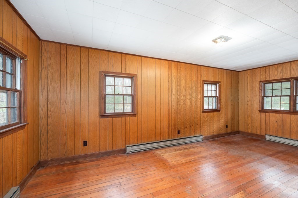 140 Gardner Street Hamilton, MA 01982 - Photo 10 of 38