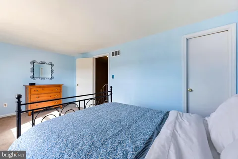 $245,000 | 5326 King Arthur Circle, Rosedale, MD 21237