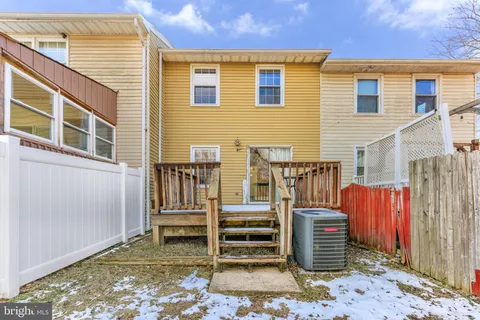 $245,000 | 5326 King Arthur Circle, Rosedale, MD 21237