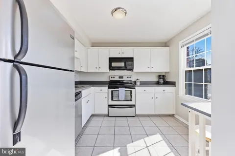 $245,000 | 5326 King Arthur Circle, Rosedale, MD 21237