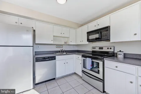 $245,000 | 5326 King Arthur Circle, Rosedale, MD 21237