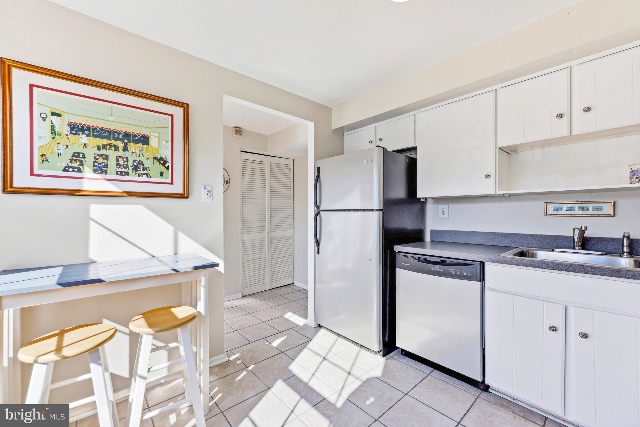 5326 King Arthur Circle Rosedale, MD 21237 - Photo 7 of 35