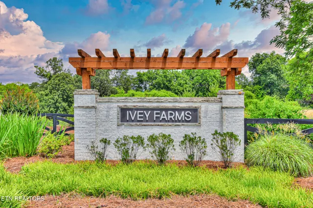 $732,620 | 447 Ivey Farms Road, Farragut, TN 37934