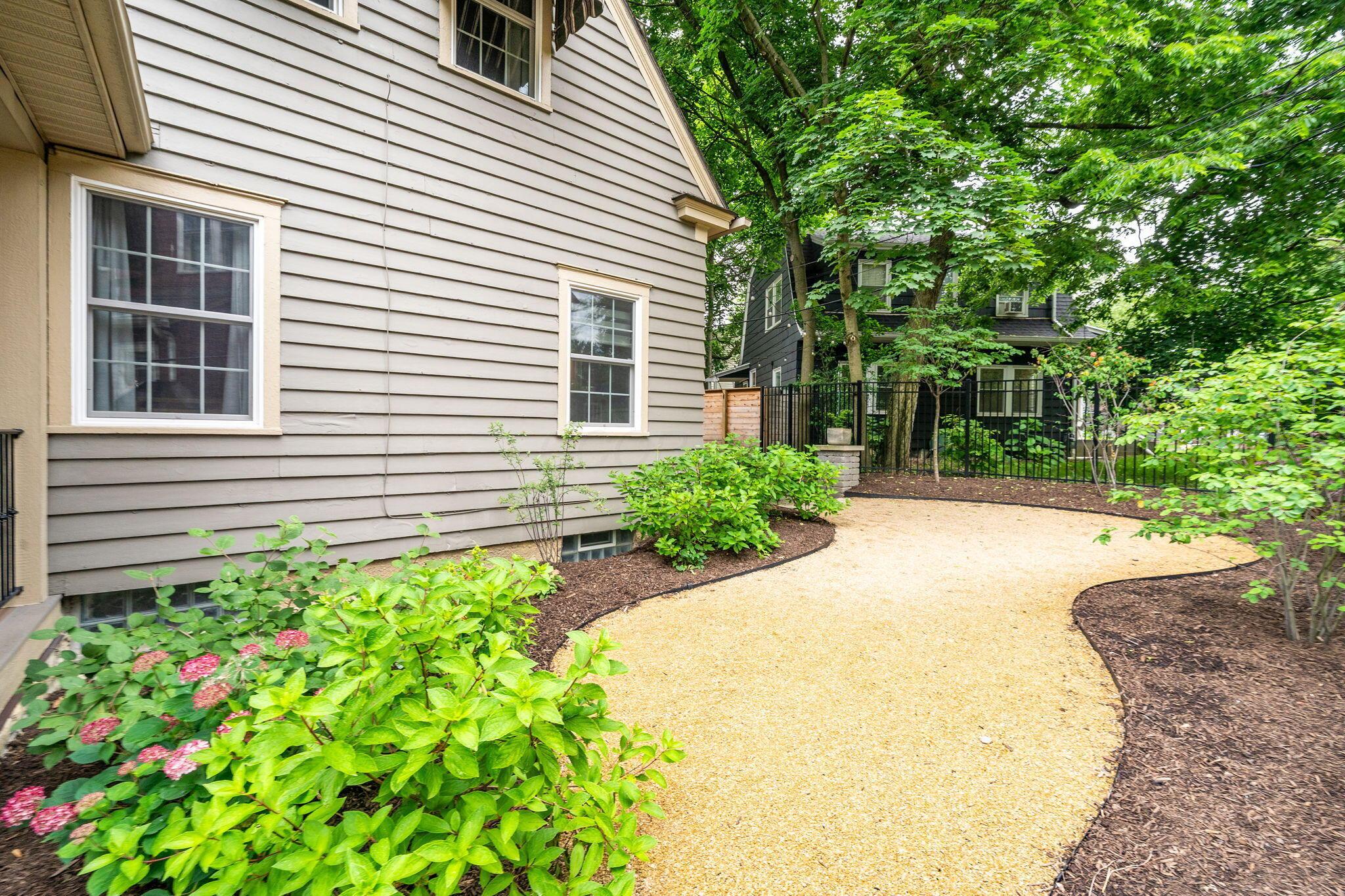 137 East Torrence Road Columbus, OH 43214 - Photo 56 of 68 59-web-or-mls-DSC02439