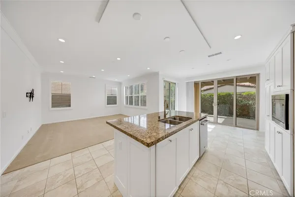 $1,688,000 | 126 Gulfstream, Irvine, CA 92620