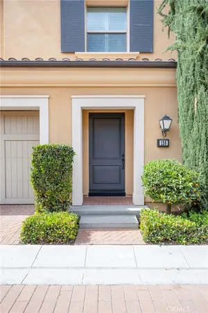 $1,688,000 | 126 Gulfstream, Irvine, CA 92620