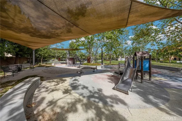 $1,688,000 | 126 Gulfstream, Irvine, CA 92620