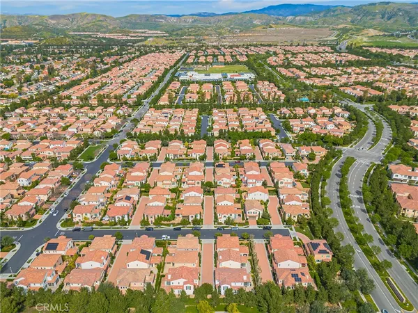 $1,688,000 | 126 Gulfstream, Irvine, CA 92620