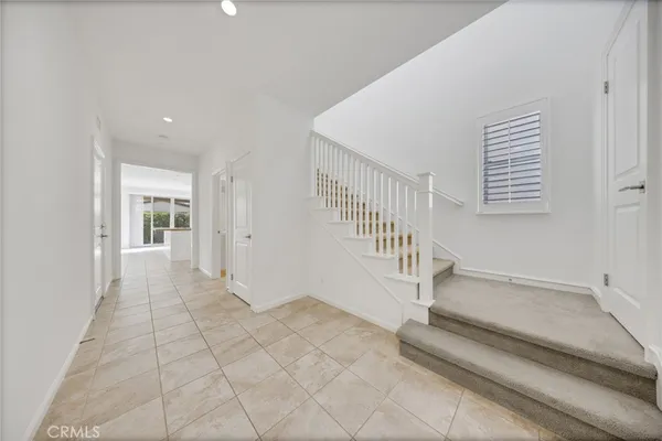 $1,688,000 | 126 Gulfstream, Irvine, CA 92620