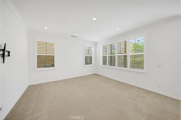 $1,688,000 | 126 Gulfstream, Irvine, CA 92620