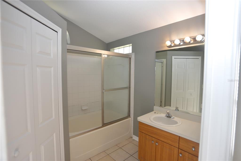 5826 Tanagerlake Road Lithia, FL 33547 - Photo 13 of 23 Gallery Image 13
