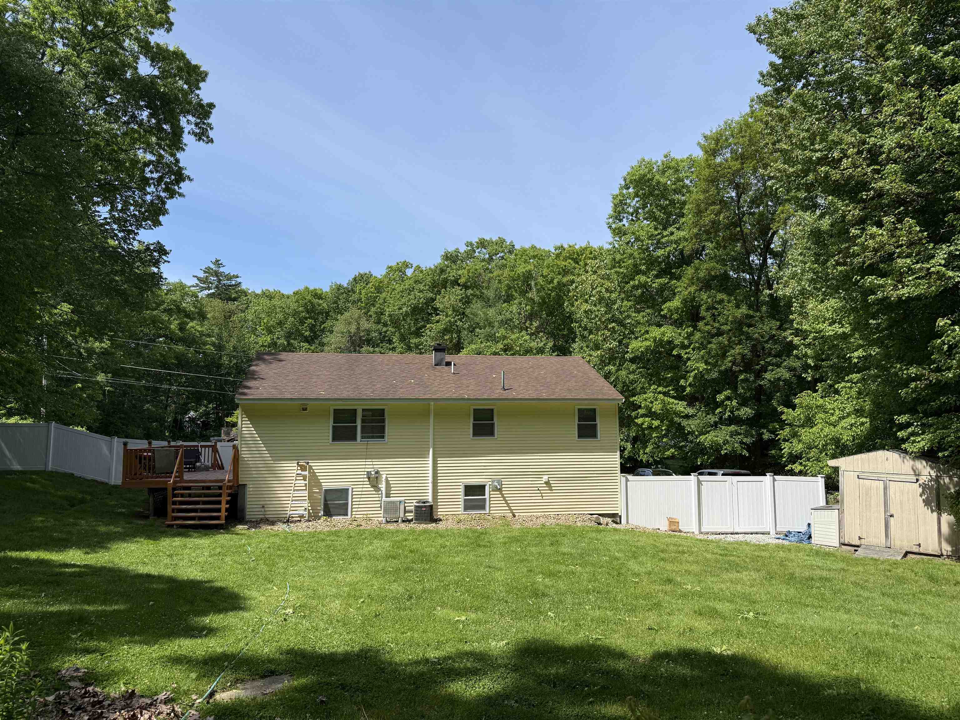 9 Doris Street Derry, NH 03038 - Photo 17 of 23