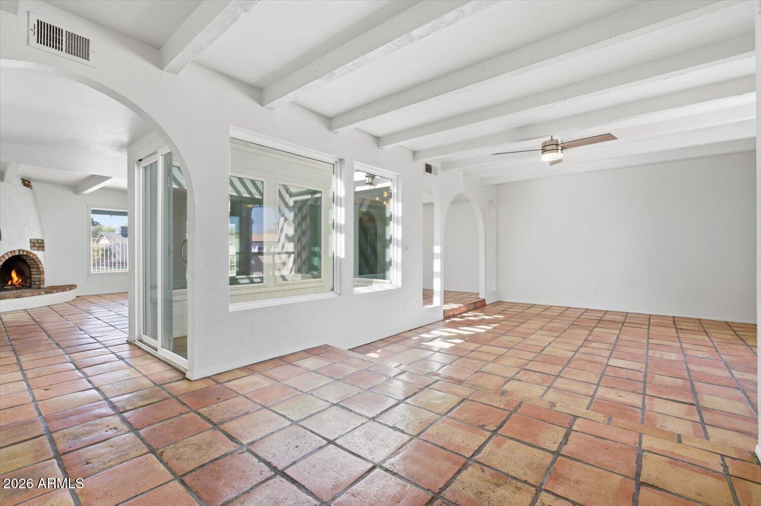 341 East Deepdale Road Phoenix, AZ 85022 - Photo 13 of 46 10-A7408476