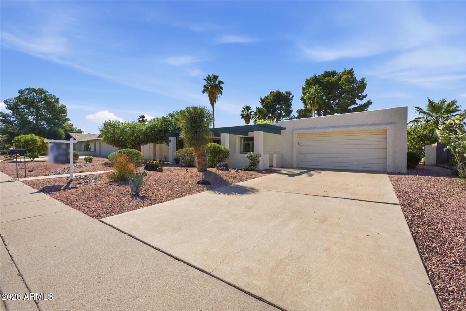 341 East Deepdale Road Phoenix, AZ 85022 - Photo 7 of 46 05-A7408447