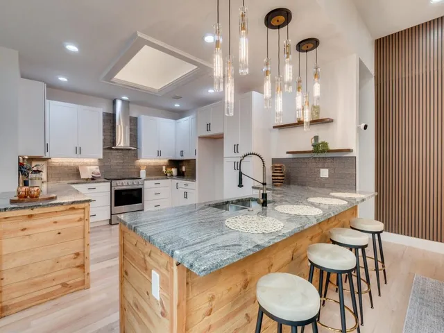 $949,900 | 4336 Hollow Oak Drive, Dallas, TX 75287