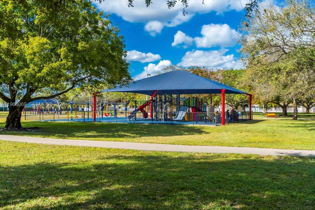 5201 Jefferson Street Hollywood, FL 33021 - Photo 23 of 28