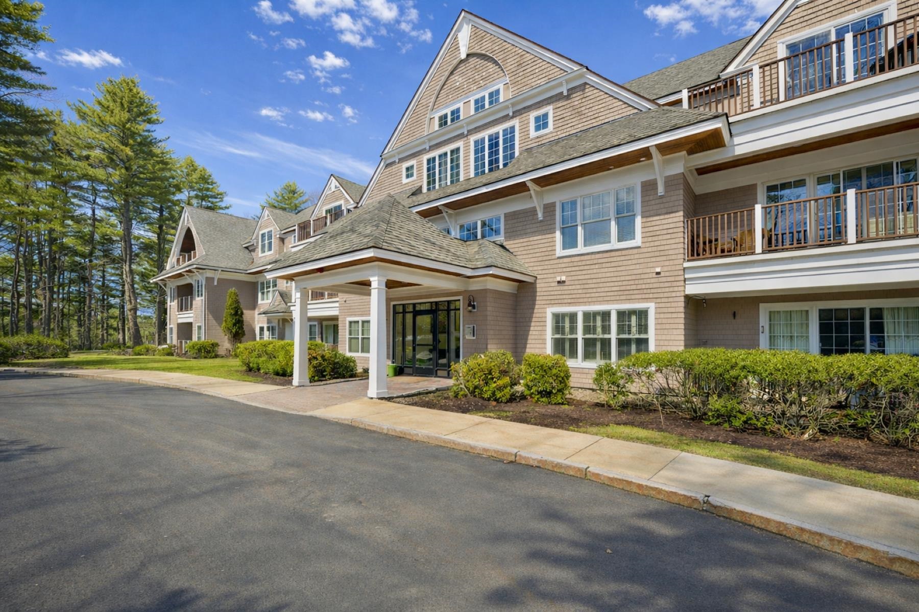100 Shepard's Cove Road, Unit H301 Kittery, ME 03904 - Photo 3 of 41