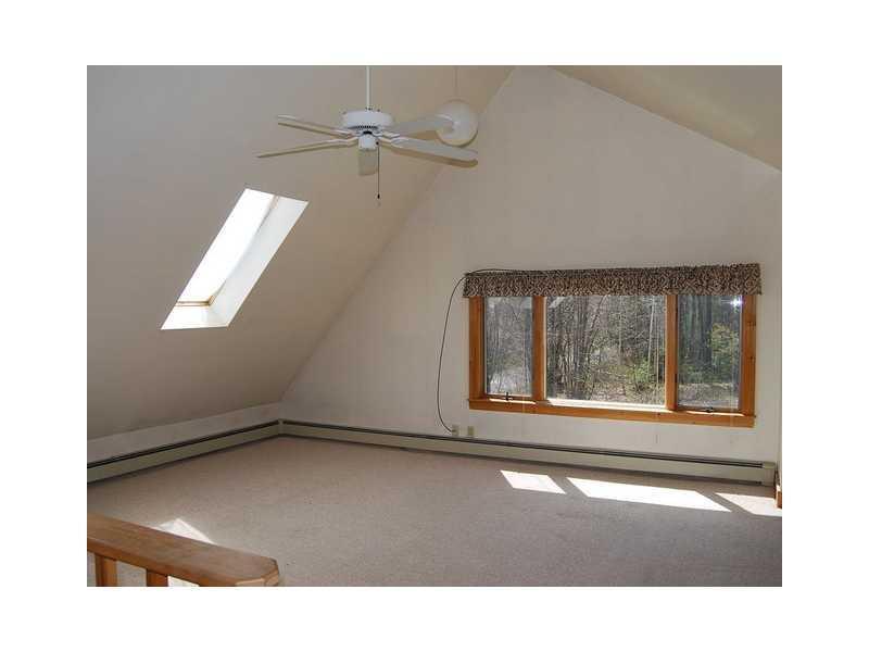 567 River Road Newcastle, ME 04553 - Photo 16 of 22 Living Room.