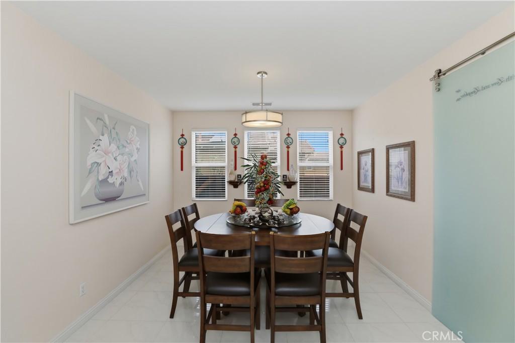 15979 Skyridge Drive Riverside, CA 92503 - Photo 12 of 59
