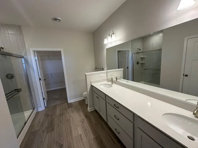 $575,000 | 20050 Glarus Lane, Lakeville, MN 55044