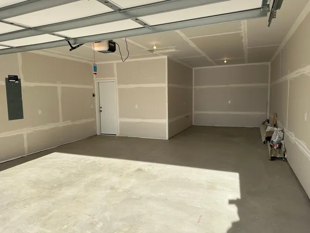 $575,000 | 20050 Glarus Lane, Lakeville, MN 55044