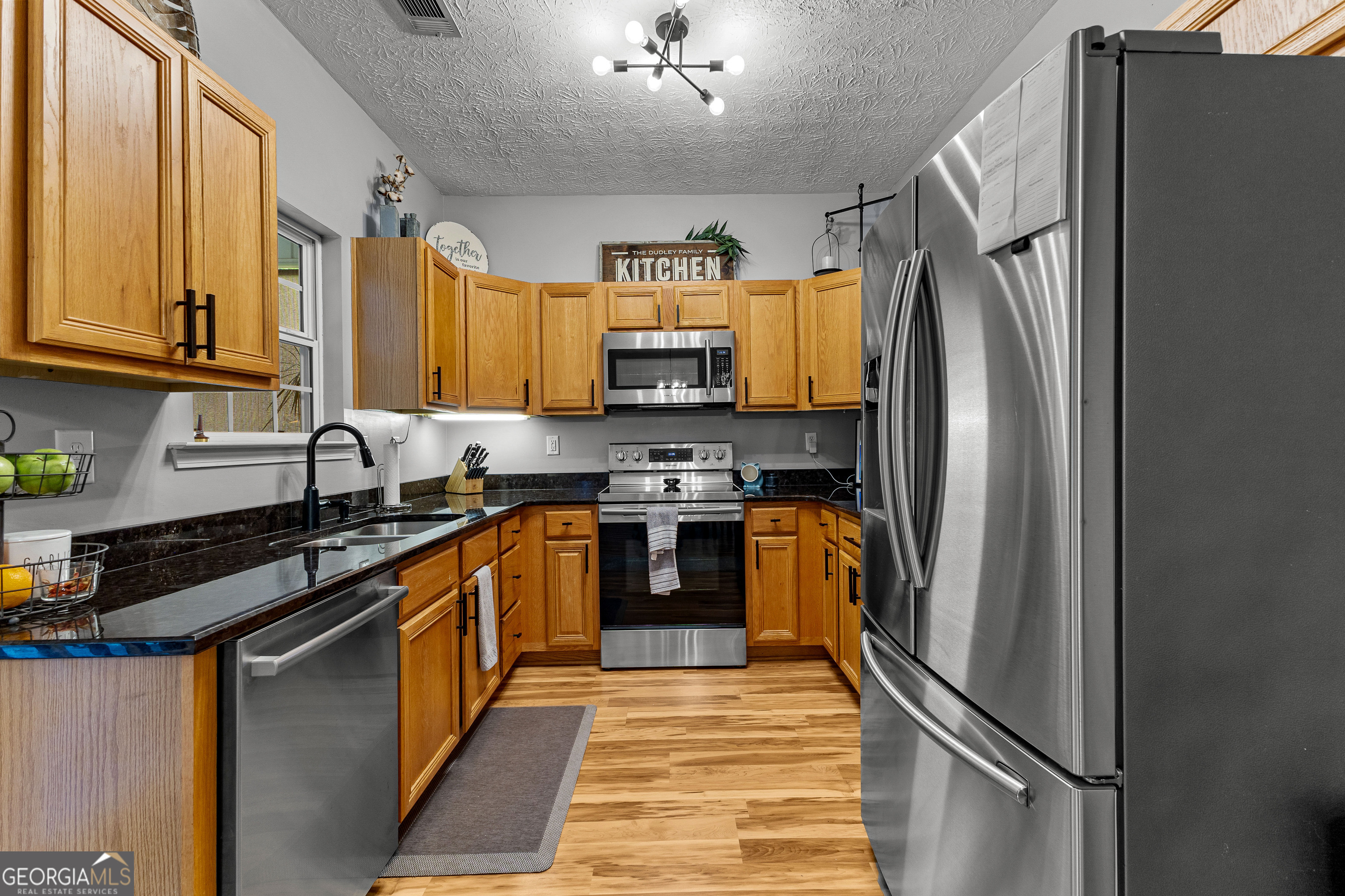 27 Roxbury Lane Newnan, GA 30265 - Photo 14 of 51