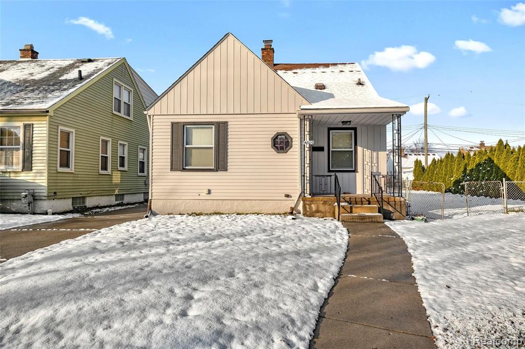 4805 Helen Street Dearborn, MI 48126 - Photo 1 of 46