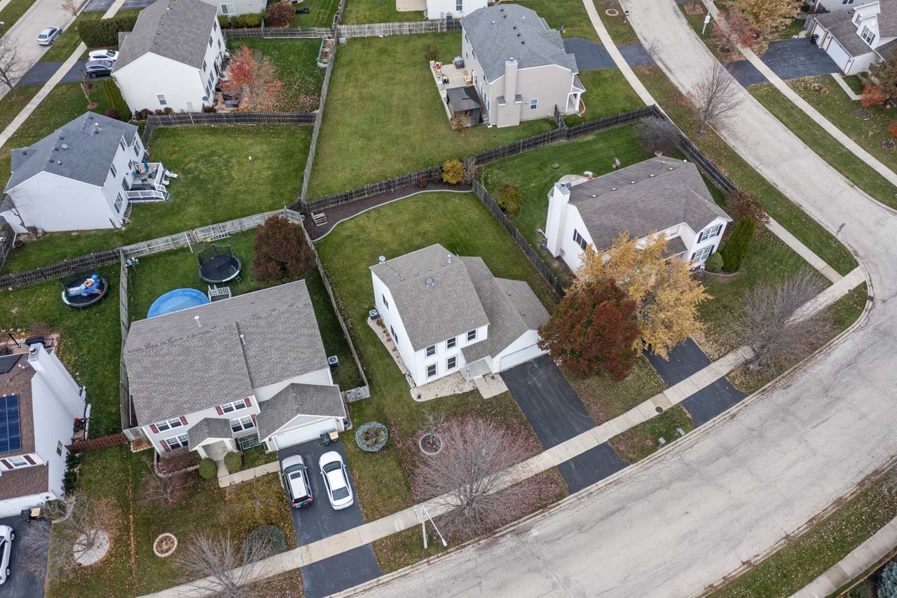 25782 West Prairieview Road Round Lake, IL 60073 - Photo 32 of 34 an aerial view of a house