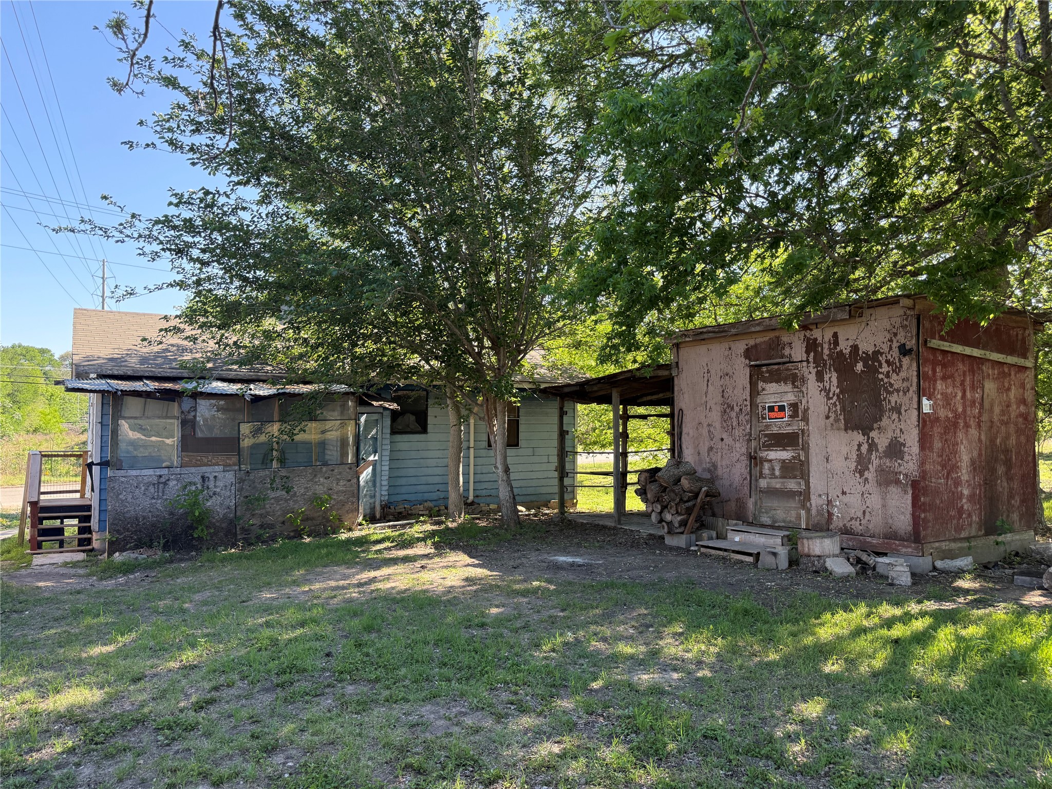 907 East Market Street Lockhart, TX 78644 - Photo 4 of 4