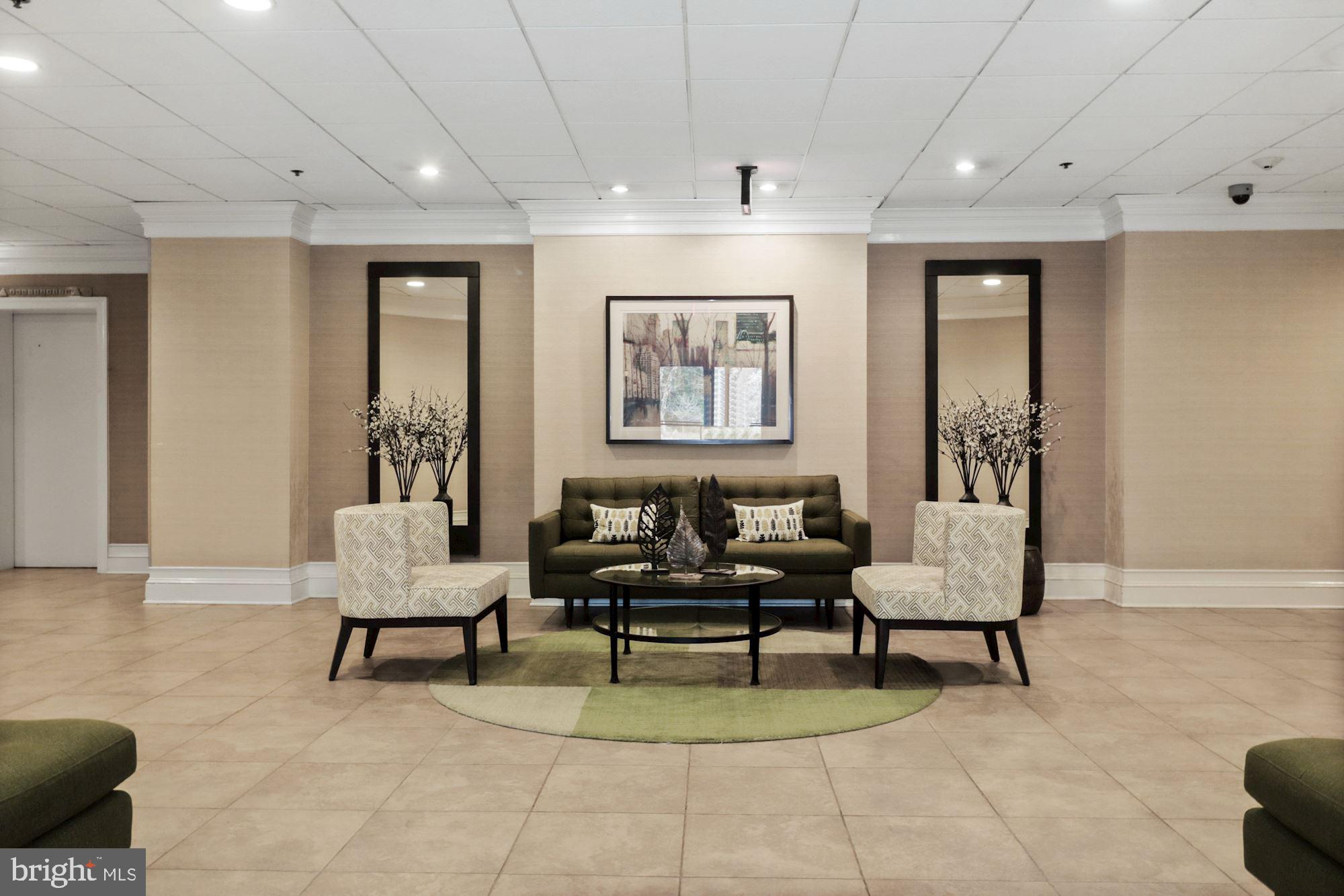 1029 North Stuart Street, Unit 515 Arlington, VA 22201 - Photo 5 of 27 Lobby