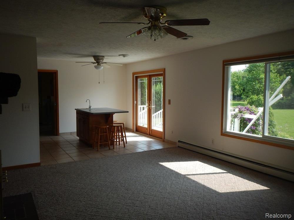 1920 North Baldwin Road Oxford, MI 48371 - Photo 19 of 31 Family Room.jpg