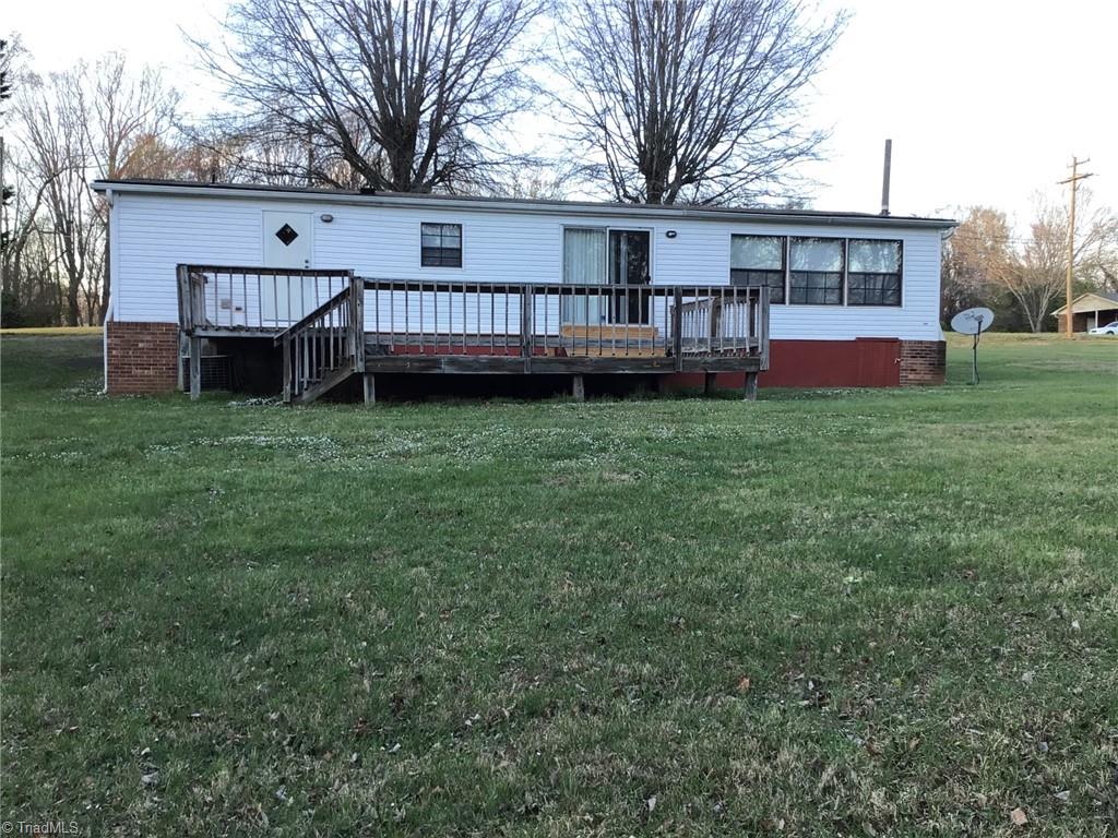 4614 Seward Road Pfafftown, NC 27040 - Photo 19 of 20 Backside of home