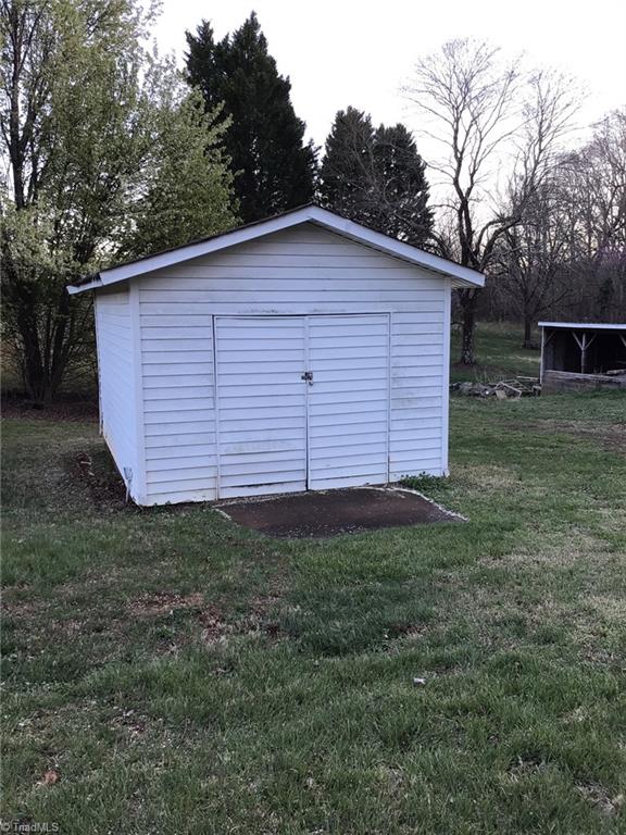 4614 Seward Road Pfafftown, NC 27040 - Photo 20 of 20 Building