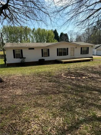 $180,000 | 4614 Seward Road, Pfafftown, NC 27040