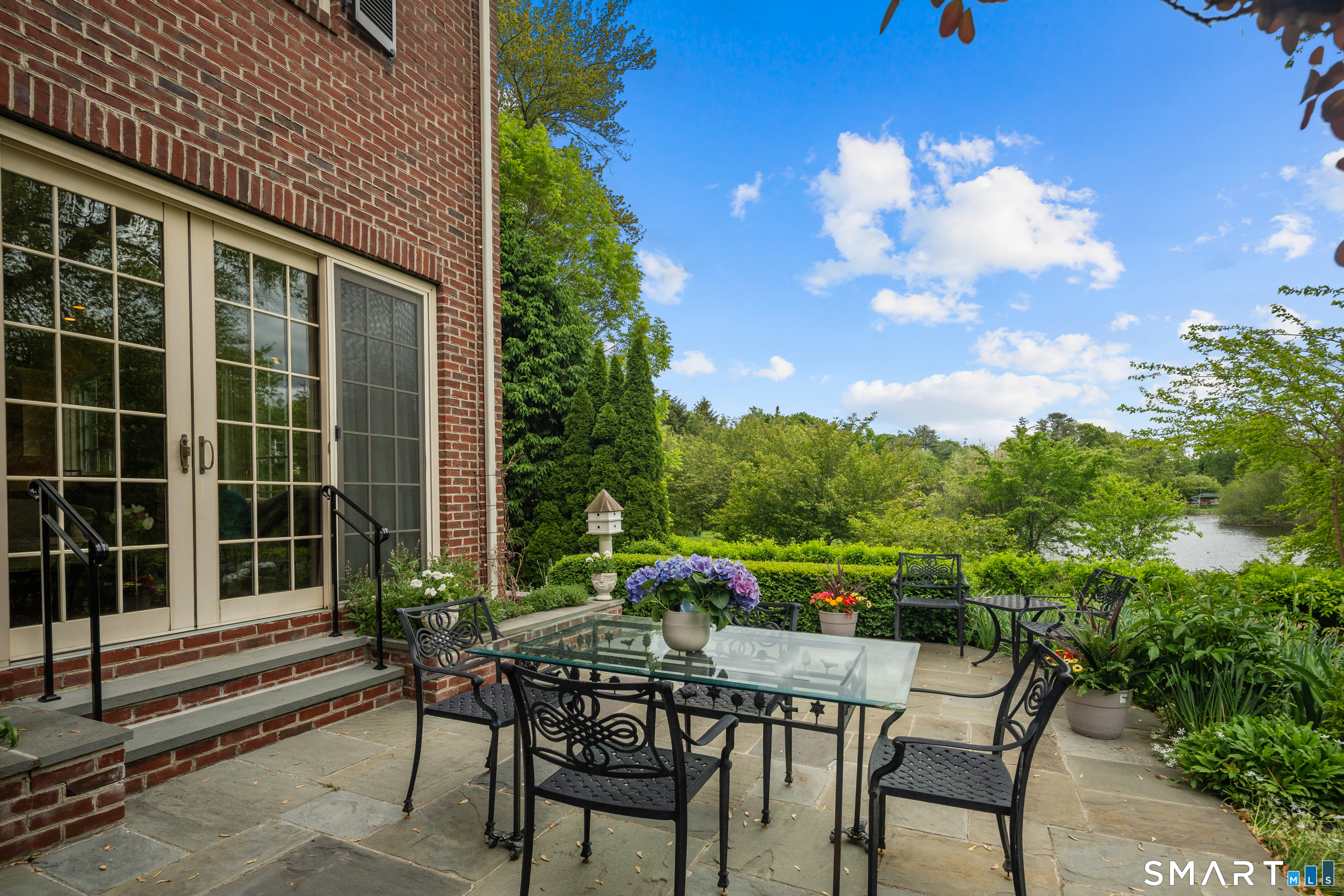 36 Richmond Hill Road New Canaan, CT 06840 - Photo 23 of 36
